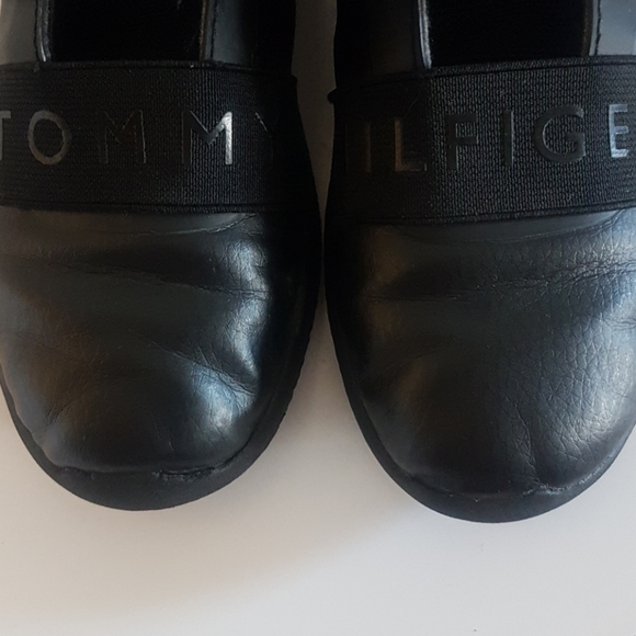 KID'S TOMMY HILFIGER RUNNER'S SZ1 - Picture 5 of 8